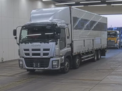 Isuzu GIGA