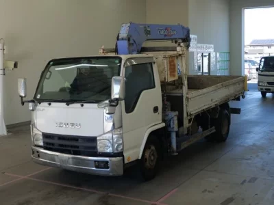 Isuzu ELF  с аукциона в Японии