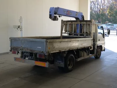 Isuzu ELF  с аукциона в Японии