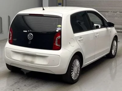 Volkswagen UP  с аукциона в Японии