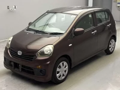 Toyota PIXIS EPOCH  с аукциона в Японии