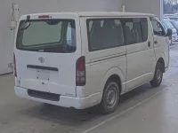 Toyota HIACE VAN лот № 20086 оценка RA  с аукциона в Японии 1