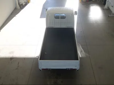 Isuzu ELF  с аукциона в Японии