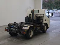 Mitsubishi CANTER лот № 1070 оценка 3  с аукциона в Японии 1