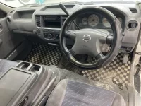 Nissan CARAVAN VAN лот № 20093 оценка RB  с аукциона в Японии 3