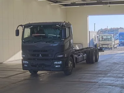 Mitsubishi SUPER GREAT  с аукциона в Японии