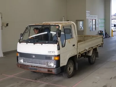 Toyota HIACE TRUCK  с аукциона в Японии
