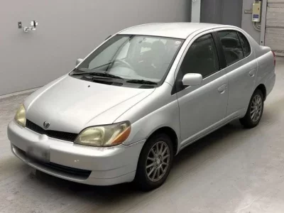 Toyota PLATZ  с аукциона в Японии