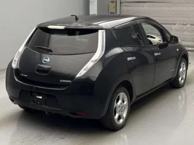 Nissan LEAF  с аукциона в Японии