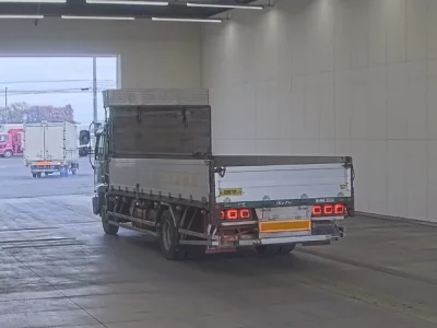 Isuzu FORWARD  с аукциона в Японии