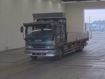 Isuzu FORWARD  с аукциона в Японии