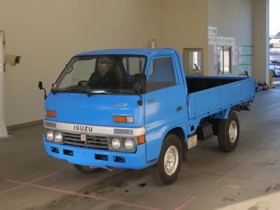 Isuzu TRUCK  с аукциона в Японии