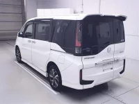 Honda STEP WAGON лот № 8327 оценка R  с аукциона в Японии 1