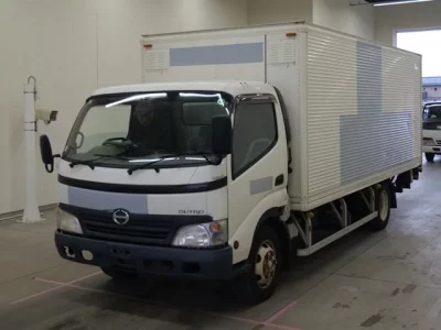 Hino DUTRO  с аукциона в Японии