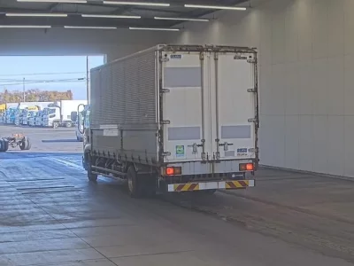 Isuzu FORWARD  с аукциона в Японии