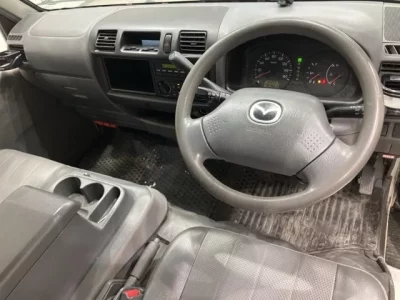 Mazda BONGO VAN  с аукциона в Японии