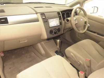 Nissan TIIDA LATIO  с аукциона в Японии