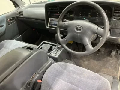 Toyota HIACE VAN  с аукциона в Японии