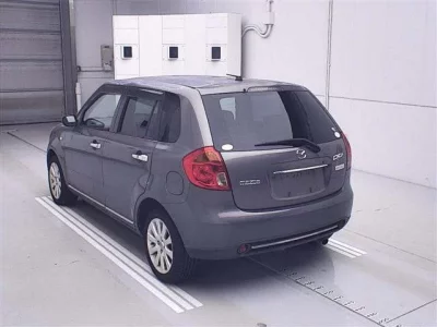 Mazda VERISA  с аукциона в Японии