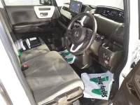 Honda N BOX лот № 3071 оценка 4.5  с аукциона в Японии 2