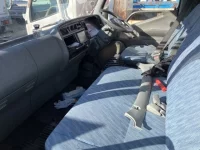 Mitsubishi CANTER лот № 1261 оценка 3.5  с аукциона в Японии 4