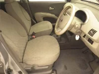 Nissan MARCH лот № 70169 оценка 3.5  с аукциона в Японии 3