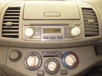 Nissan MARCH лот № 70169 оценка 3.5  с аукциона в Японии 4