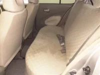 Nissan MARCH лот № 70169 оценка 3.5  с аукциона в Японии 5