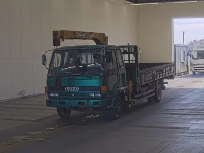 Isuzu FORWARD  с аукциона в Японии