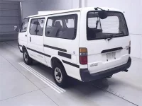 Toyota HIACE лот № 70248 оценка 3.5  с аукциона в Японии 1