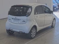 Mitsubishi I-MIEV лот № 20419 оценка RA  с аукциона в Японии 1