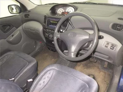 Toyota FUNCARGO  с аукциона в Японии