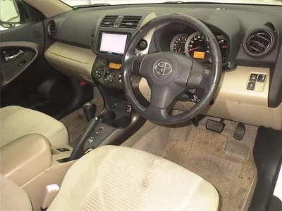 Toyota VANGUARD  с аукциона в Японии