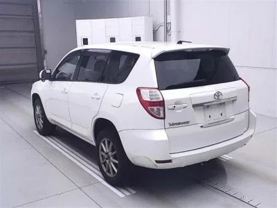 Toyota VANGUARD  с аукциона в Японии