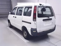 Toyota LITE ACE VAN лот № 70356 оценка 3  с аукциона в Японии 1