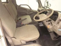 Toyota DYNA лот № 70392 оценка 3.5  с аукциона в Японии 4