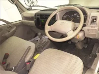 Toyota DYNA лот № 70392 оценка 3.5  с аукциона в Японии 2