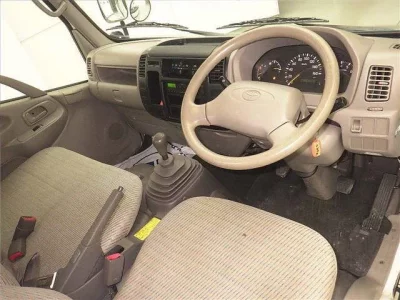 Toyota DYNA  с аукциона в Японии