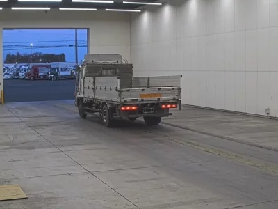 Isuzu FORWARD  с аукциона в Японии