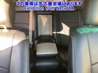 Toyota HARRIER лот № 70037 оценка 3  с аукциона в Японии 4