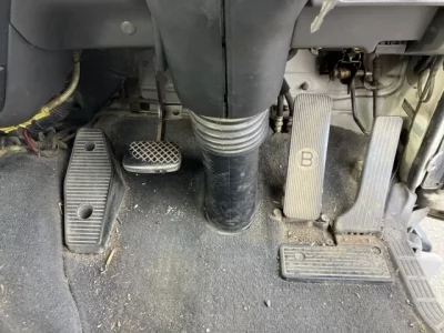 Isuzu FORWARD  с аукциона в Японии