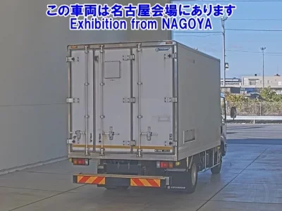 Isuzu ELF  с аукциона в Японии