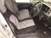 Toyota HIACE VAN лот № 70444 оценка R  с аукциона в Японии 4