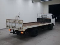 Isuzu ELF лот № 1325 оценка R  с аукциона в Японии 1