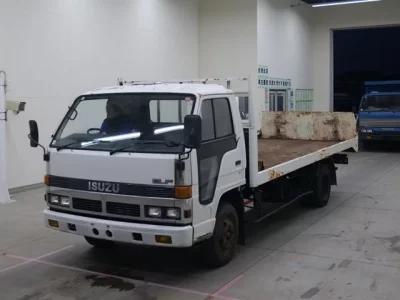 Isuzu ELF  с аукциона в Японии