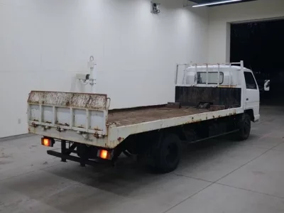 Isuzu ELF  с аукциона в Японии