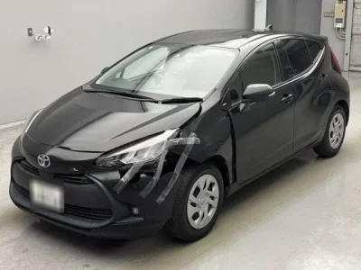 Toyota AQUA  с аукциона в Японии