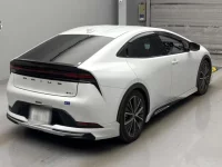 Toyota PRIUS лот № 12432 оценка 4  с аукциона в Японии 1