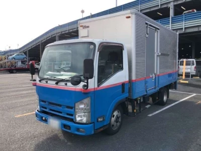 Isuzu ELF