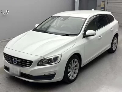 Volvo V60  с аукциона в Японии